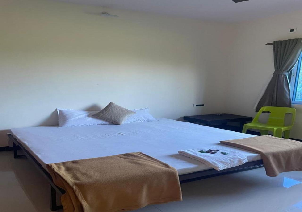 Scarlet Resort Alībāg Extérieur photo